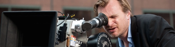 Nolan fait des prises de vue sur le tournage de Tenet