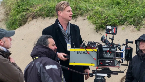 Nolan près d'une caméra Imax